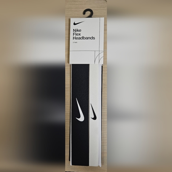 2 PCS NIKE SOFT FLEX HEADBANDS UNISEX HEADBAND BLACK WHITE - Picture 2 of 5